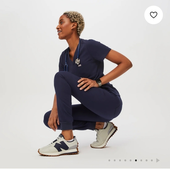 New Balance Figs - Picture 13 of 13